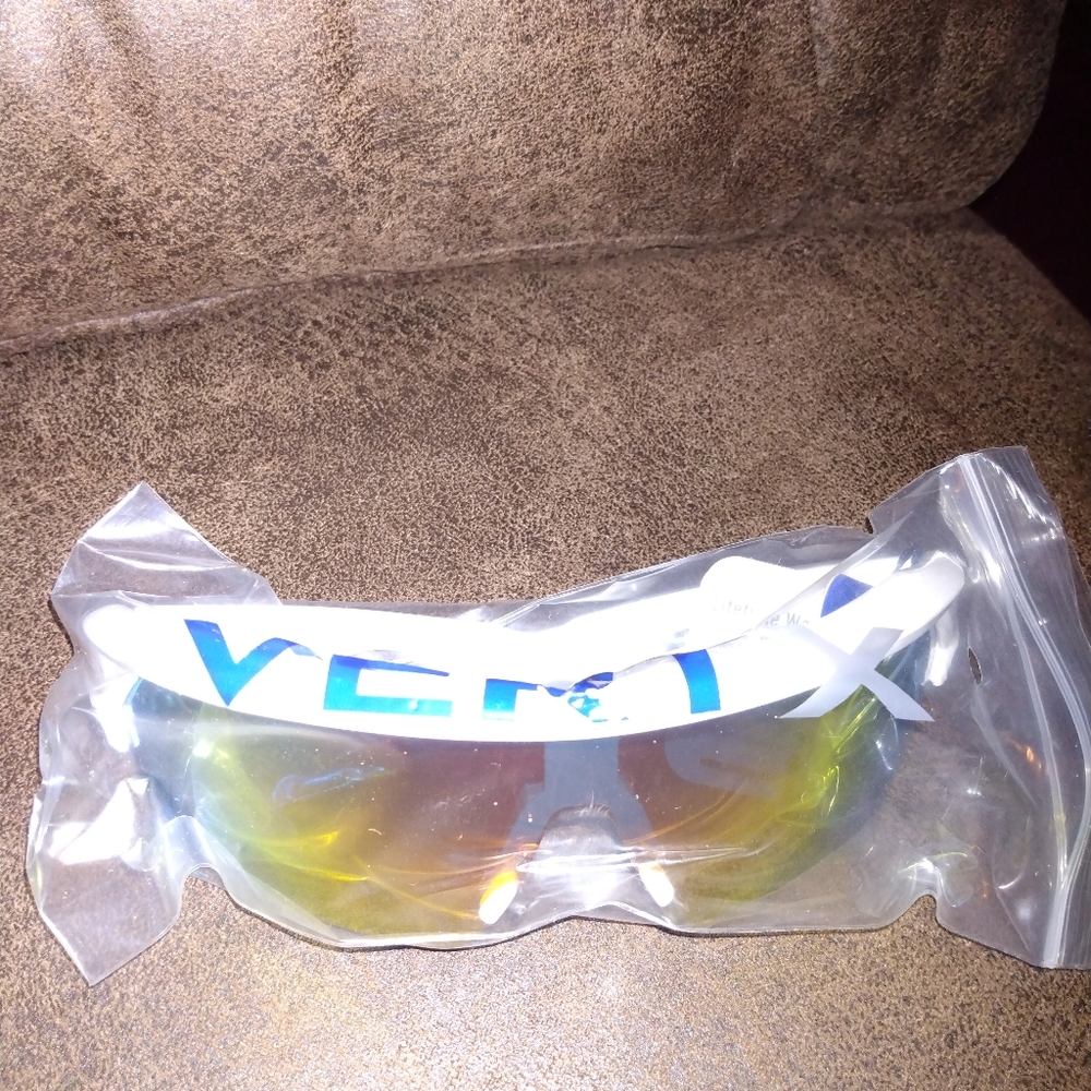 Men sunglasses